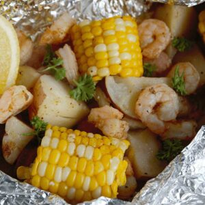 https://www.shakentogetherlife.com/wp-content/uploads/2016/06/shrimp-boil-on-the-grill-fresh-FL-ingredients-300x300.jpg